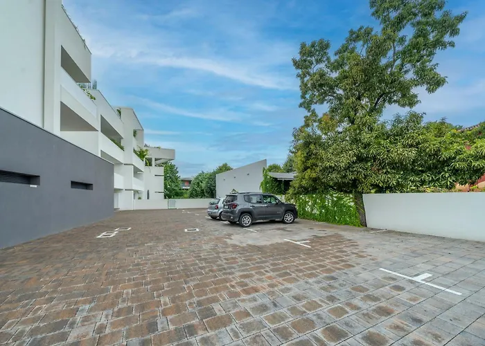 Guesthost - Neos House Appartamento *